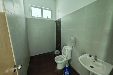 DOUBLE STOREY SEMI DETACHED HOUSE