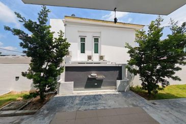 DOUBLE STOREY SEMI DETACHED HOUSE