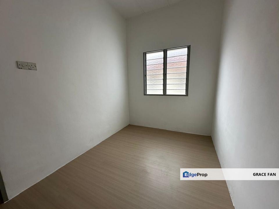 Double Storey Medium Cost House For Sale, Johor, Kluang