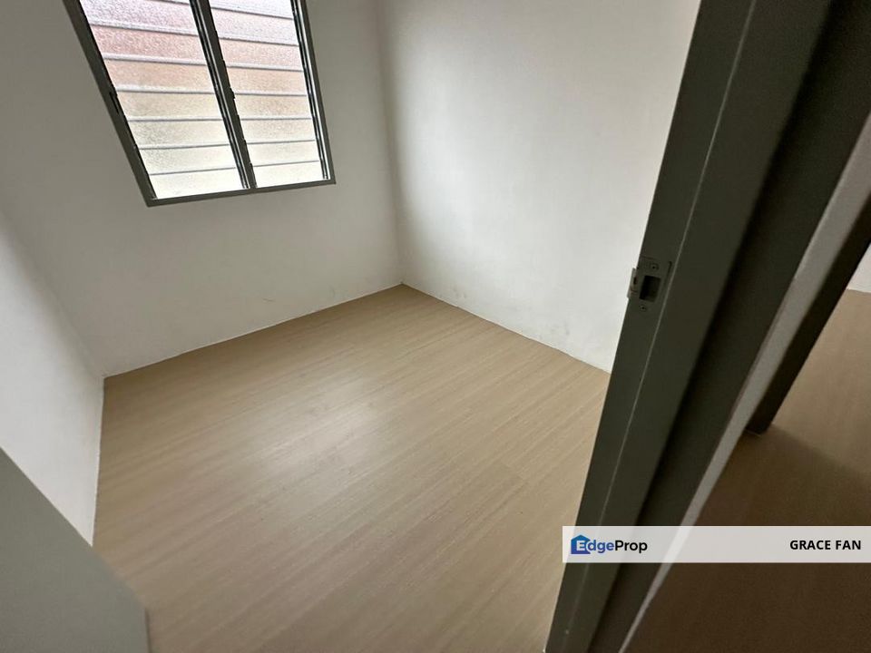 Double Storey Medium Cost House For Sale, Johor, Kluang
