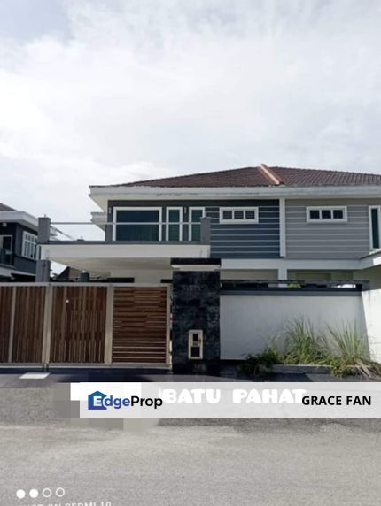 Tmn Cemerlang Indah-2-S Semi-D House for Sale, Johor, Batu Pahat