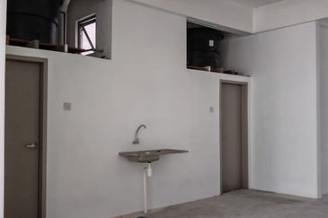 Hot Location 1st Floor Shop Office for Rent