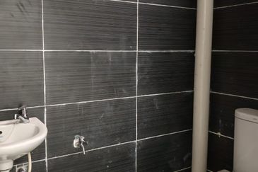 Hot Location 1st Floor Shop Office for Rent