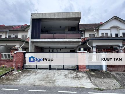 Bandar Indahpura Kulai Double Storey Terrace House Renovated Unit, Johor, Kulai