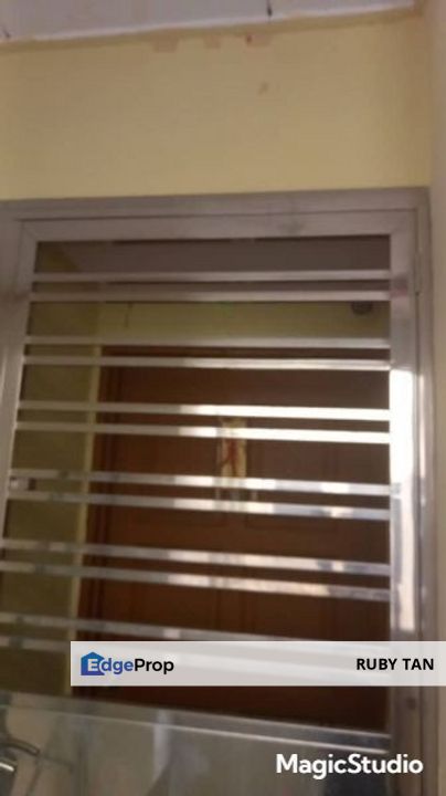 Taman Ehsan Jaya Sri Orkid Flat Original Unit Partial Furnished, Johor, Johor Bahru