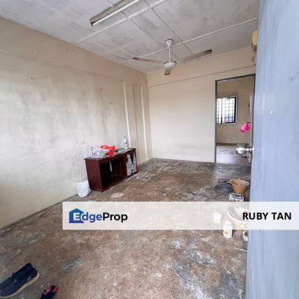 Taman Cendana Flat Pasir Gudang Two Bedrooms High Floor, Johor, Pasir Gudang