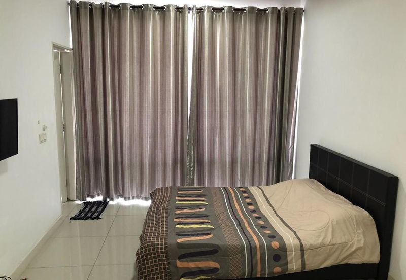 Dedaun Hijau (Greenfield Regency)