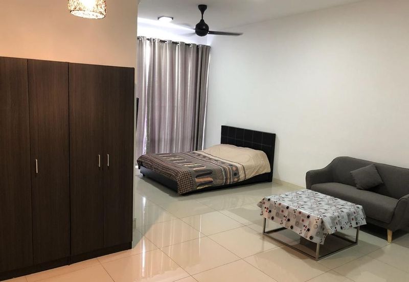 Dedaun Hijau (Greenfield Regency)