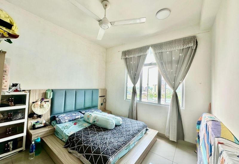 SKS Habitat Apartment, Larkin