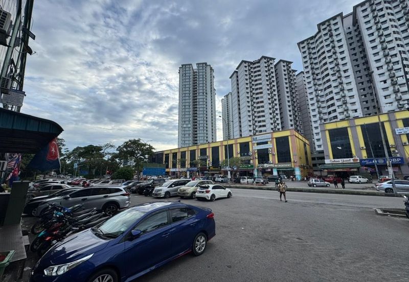 Taman Larkin Perdana