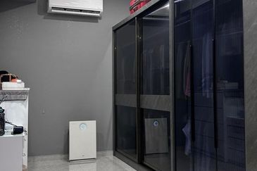 The WaterEdge Residences