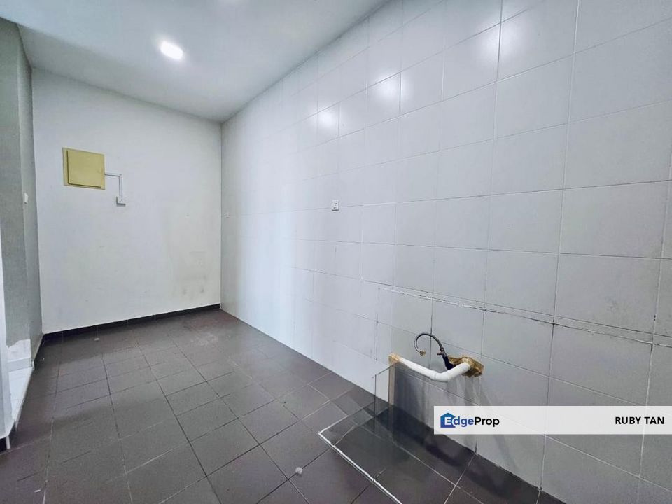 The Senai Garden Apartment High Floor, Johor, Senai