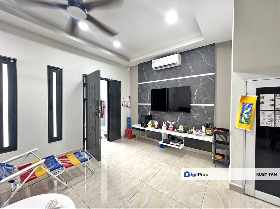 Taman Scientex Senai Double Storey House Intermediate Unit, Johor, Senai