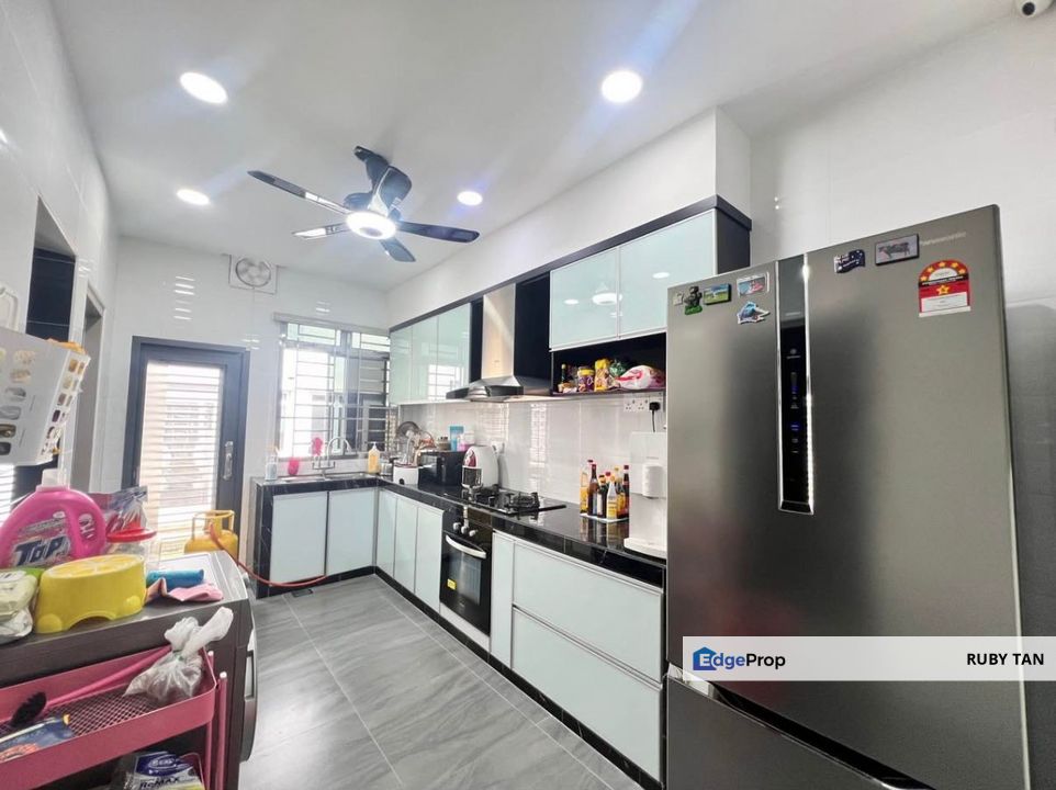 Taman Scientex Senai Double Storey House Intermediate Unit, Johor, Senai