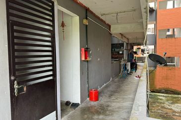 Taman Pulai Utama Flat