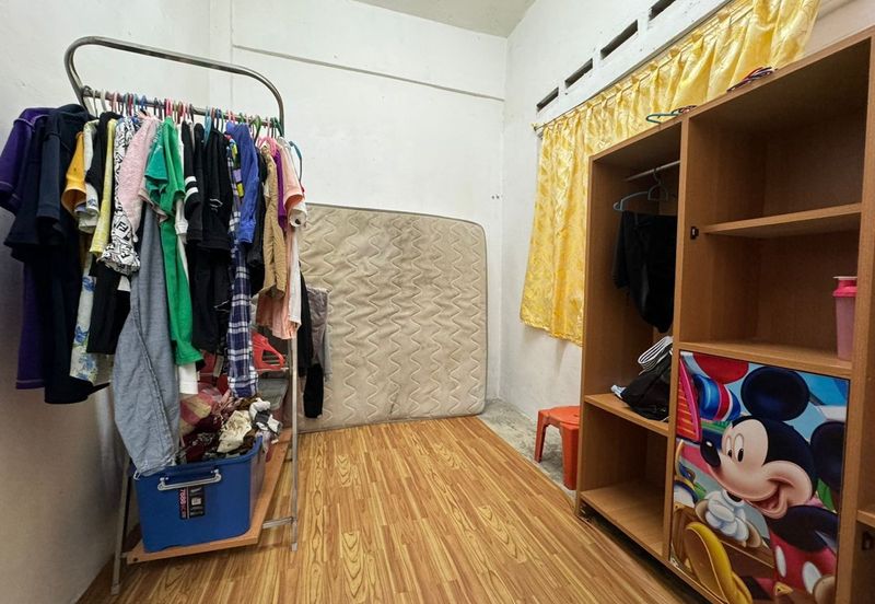 Taman Pulai Utama Flat