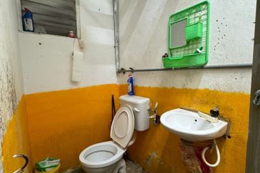 Taman Pulai Utama Flat