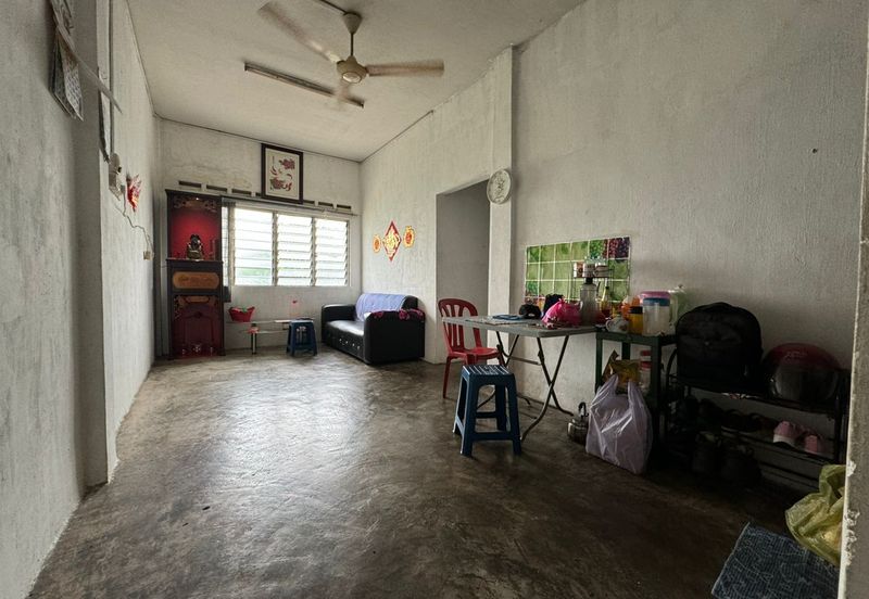 Taman Pulai Utama Flat