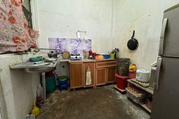 Taman Pulai Utama Flat