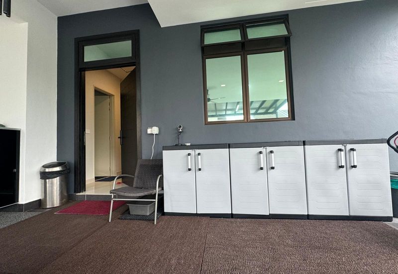 The Golf East Precint / Horizon Hills / 2.5-Storey Semi-D House