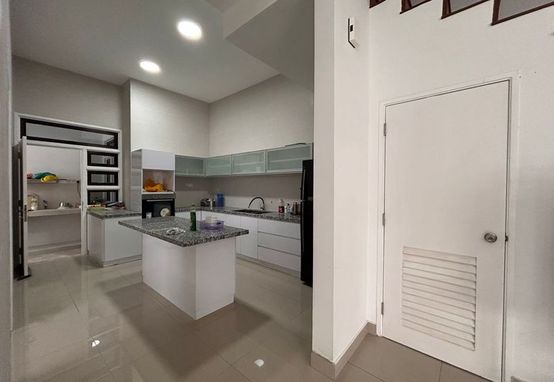 Garden Villa @ Bukit Indah 2