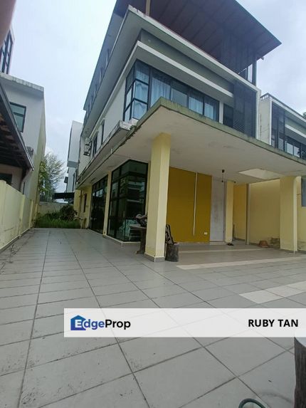 Opal @ Mutiara Mas, Skudai / 3 Storey Cluster House / Renovated, Johor, Skudai