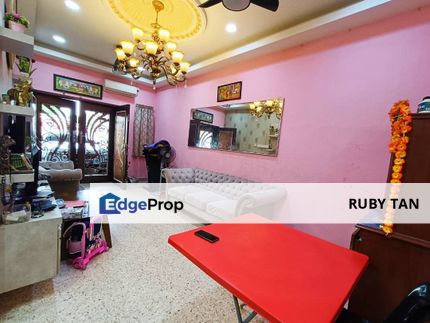 Taman Perling / Jalan Camar / Single Storey House / Partial Furnished / Partial Renovated, Johor, Johor Bahru