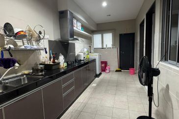 Horizon Hills Superlink Terrace House Corner Lot Fully Furnished Fully Renovated