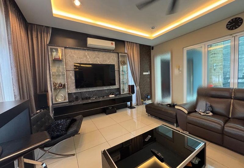 Horizon Hills Superlink Terrace House Corner Lot Fully Furnished Fully Renovated