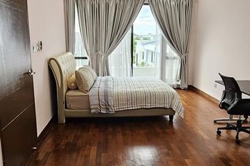 The Canal Garden South, Horizon Hills