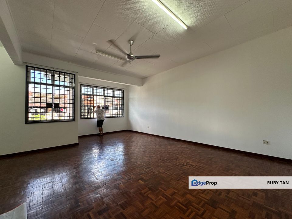 Taman Melawati Double Storey Semi D House Good Condition, Johor, Skudai