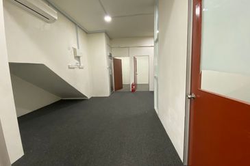 Taman Mount Austin Commercial