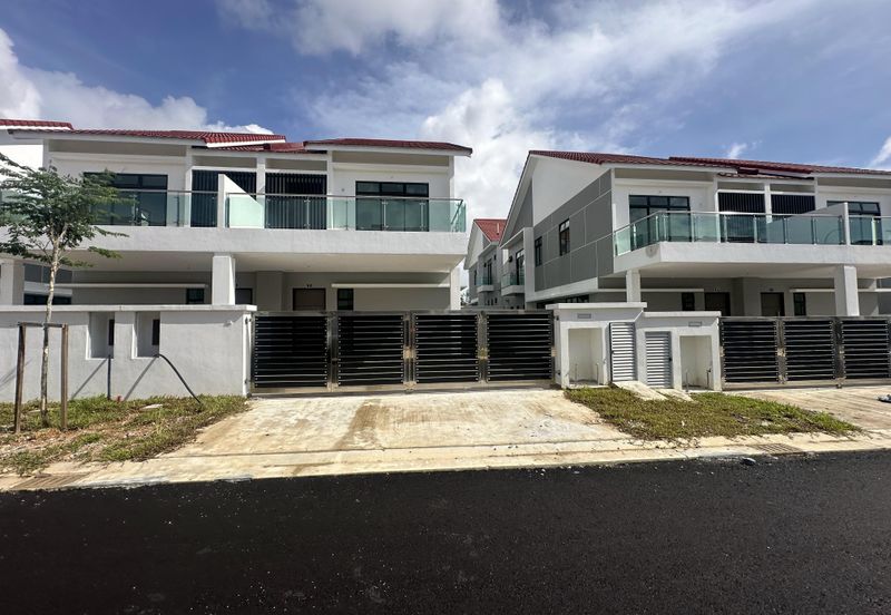 Jalan Mutiara Emas 2