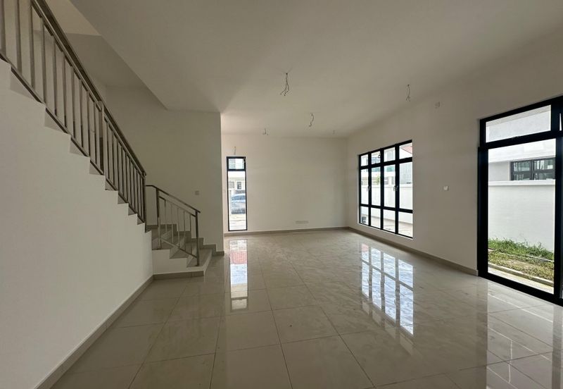 Jalan Mutiara Emas 2