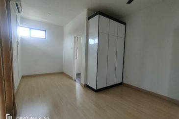 Jalan Harmonium 32/2