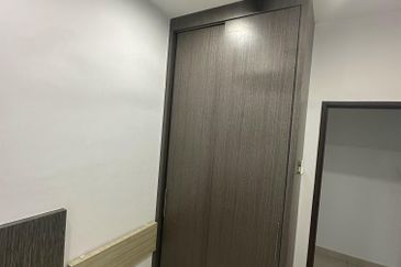 Seri Austin Luxury Apartment