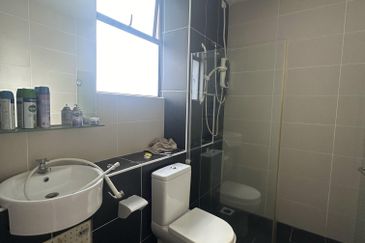 Seri Austin Luxury Apartment