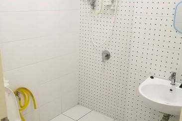 Cradleton @ Eco Majestic