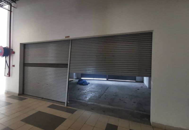 SaVille Shoplot for rent!