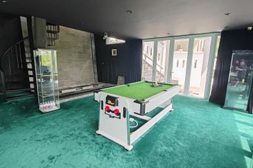 Jalan G 1 Taman Melawati For Sale!!