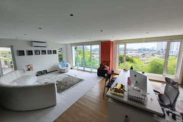 Jalan G 1 Taman Melawati For Sale!!