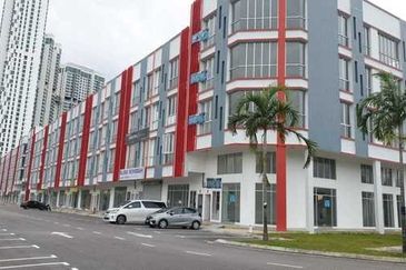 Oasis 2 @ Tropicana Danga Cove