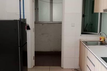 Meridin Bayvue Apartment