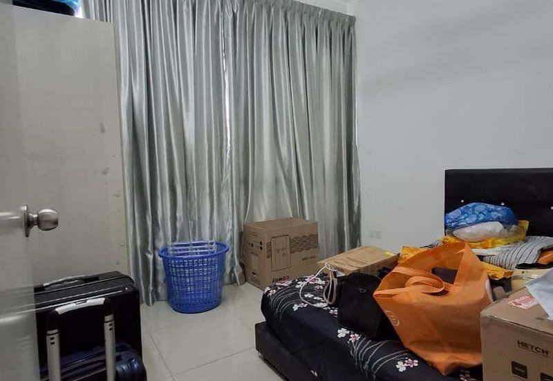 Dedaun Hijau (Greenfield Regency)