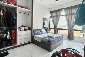 Seri Austin Luxury Apartment