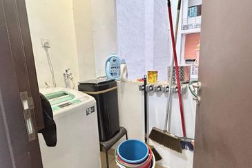 Seri Austin Luxury Apartment