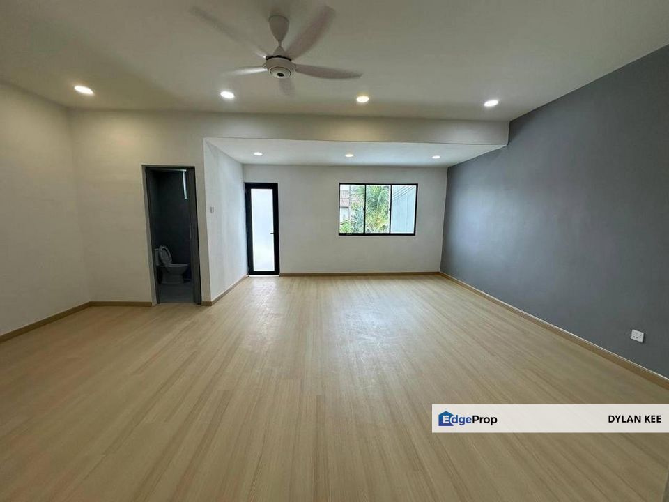 Taman Bukit Kempas Jalan Bukit Kempas Double Storey Terrace House, Johor, Johor Bahru