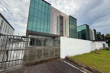 Jalan SILC 2/x,Iskandar Puteri Semi D Factory