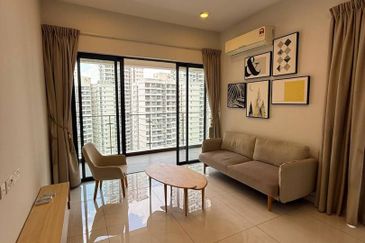 Baypoint @ Country Garden Danga Bay