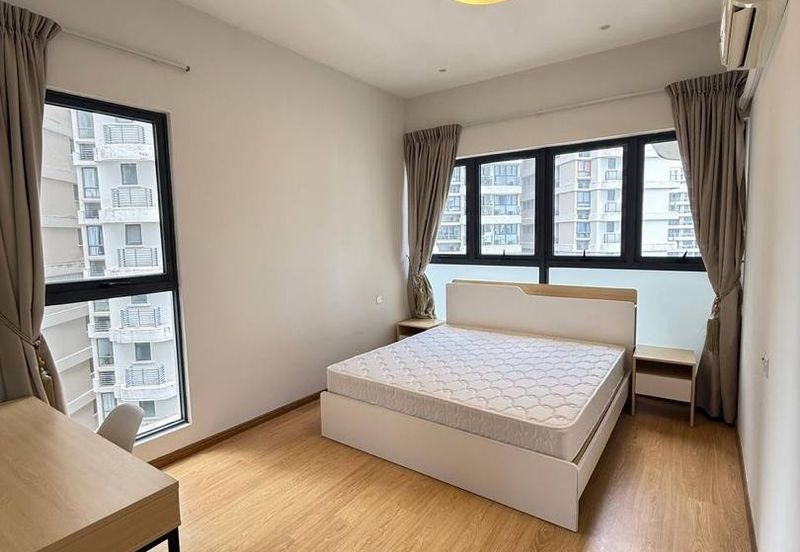 Baypoint @ Country Garden Danga Bay